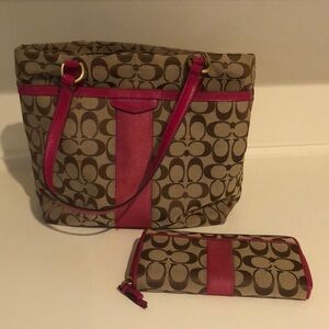 Coach purse and wallet